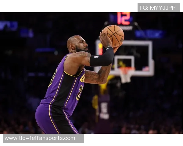 詹姆斯复出砍11+12，东契奇37+10，湖人逆转爵士的精彩瞬间